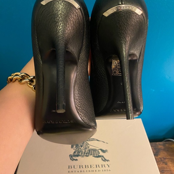 NWT Burberry Haydon peep toe Heels in black size 38 - Picture 5 of 6